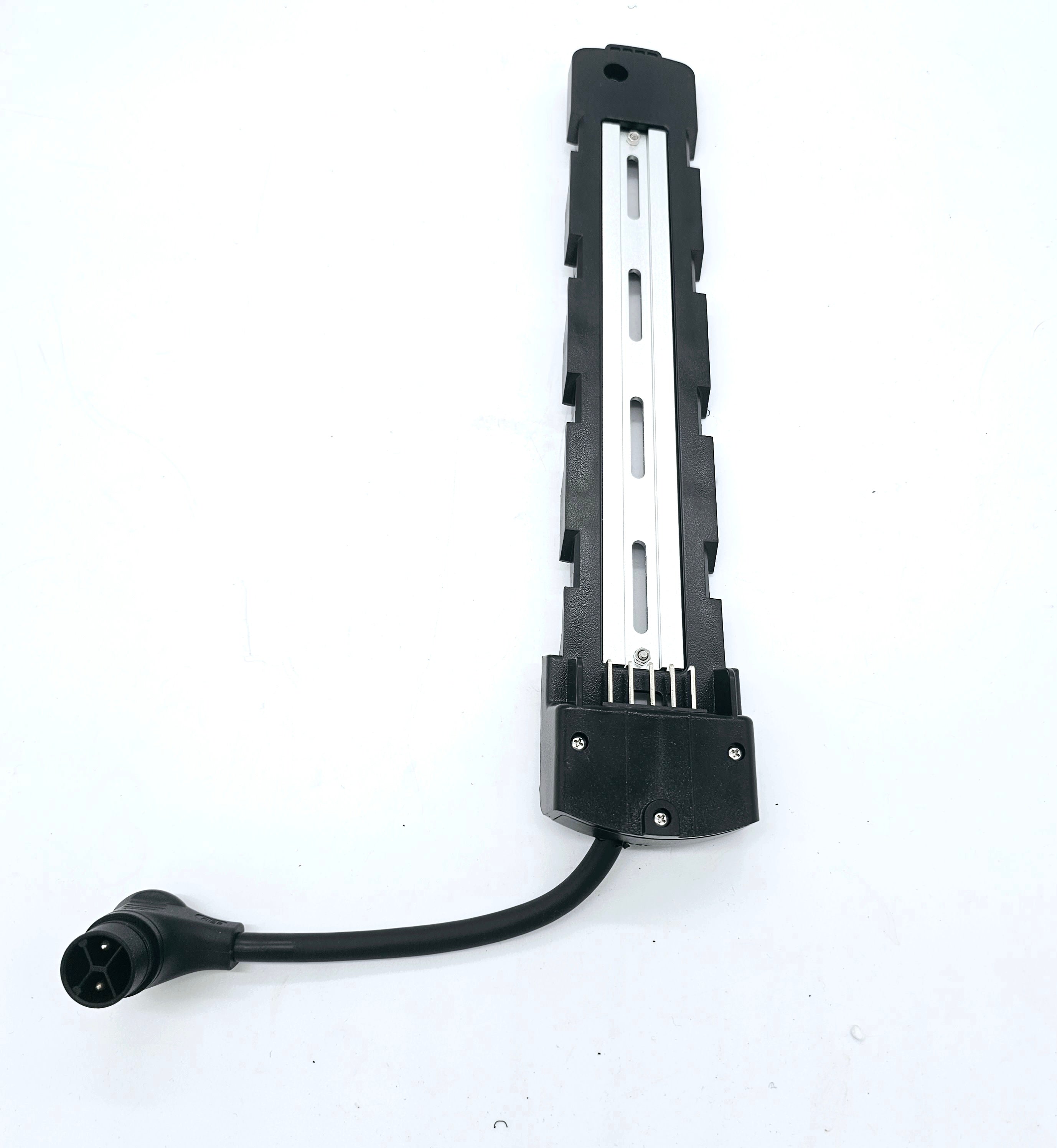 Piggyback Battery Rail Xi 2624A Gen 2 Connection, with Battery Rail Spacers.